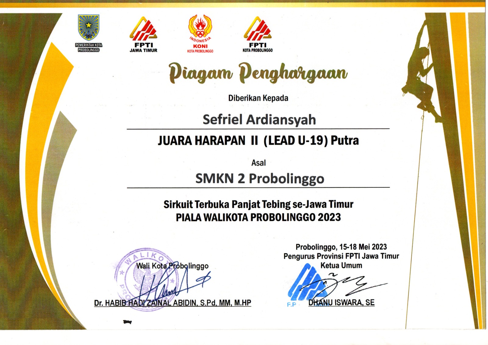 Lead U-19 Putra Sirkuit Terbuka Panjat Tebing se-Jawa Timur Piala Walikota Probolinggo 2023 
