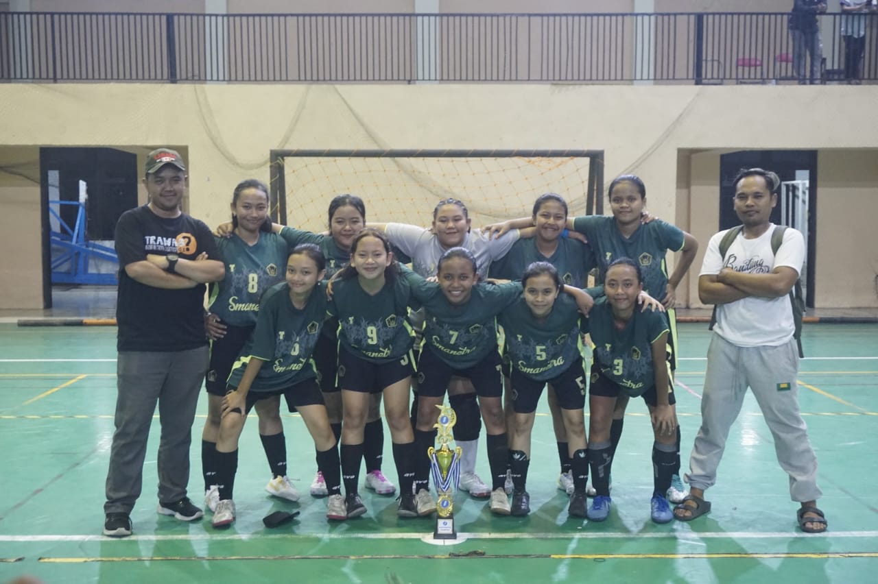 Juara 1 Futsal Kategori Putri