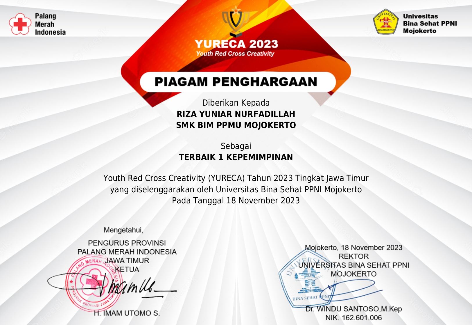 Juara 1 Kategori Kepemimpinan yang Youth Red Cross Creativity (YURECA) Tahun 2023 tingkat Jawa Timur yang diselenggarakan oleh Universias Bina Sehat PPNI Mojokerto Pada Tnggal 18 November 2023